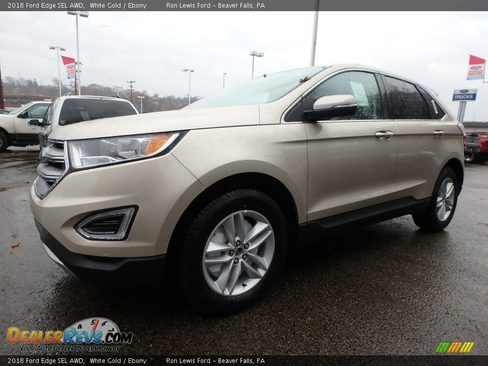 Front 3/4 View of 2018 Ford Edge SEL AWD Photo #7