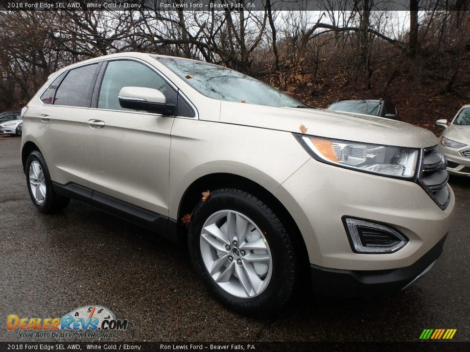 Front 3/4 View of 2018 Ford Edge SEL AWD Photo #9