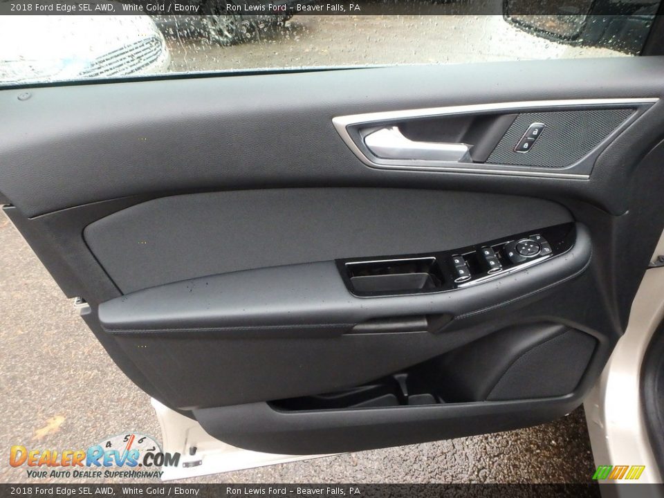 Door Panel of 2018 Ford Edge SEL AWD Photo #14