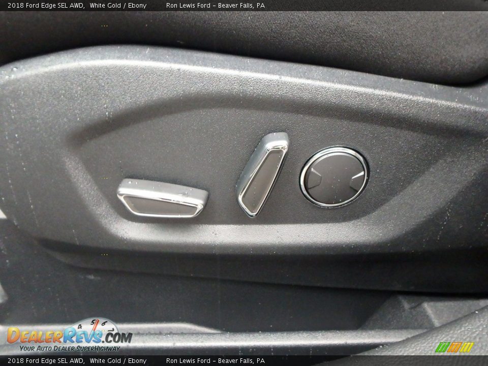 Controls of 2018 Ford Edge SEL AWD Photo #15