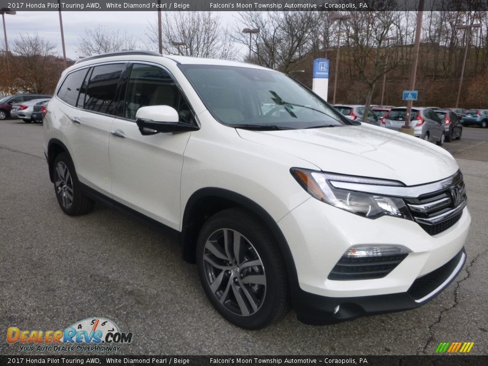 2017 Honda Pilot Touring AWD White Diamond Pearl / Beige Photo #5