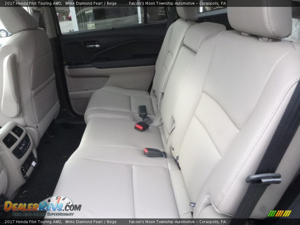 2017 Honda Pilot Touring AWD White Diamond Pearl / Beige Photo #9