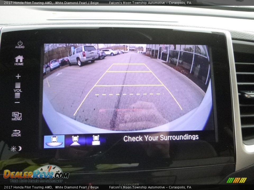 2017 Honda Pilot Touring AWD White Diamond Pearl / Beige Photo #15