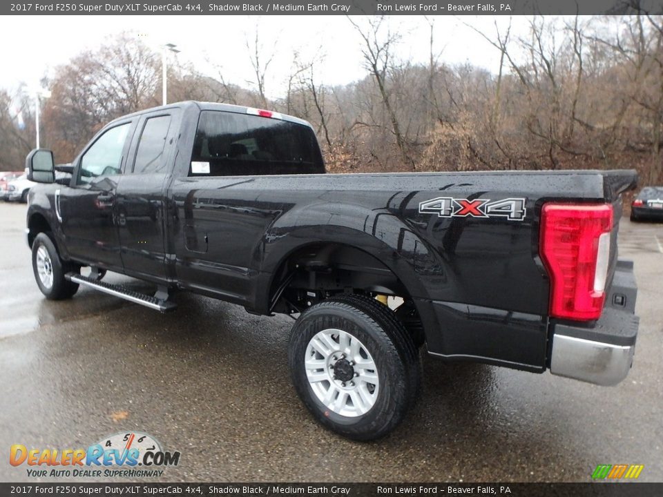 2017 Ford F250 Super Duty XLT SuperCab 4x4 Shadow Black / Medium Earth Gray Photo #4
