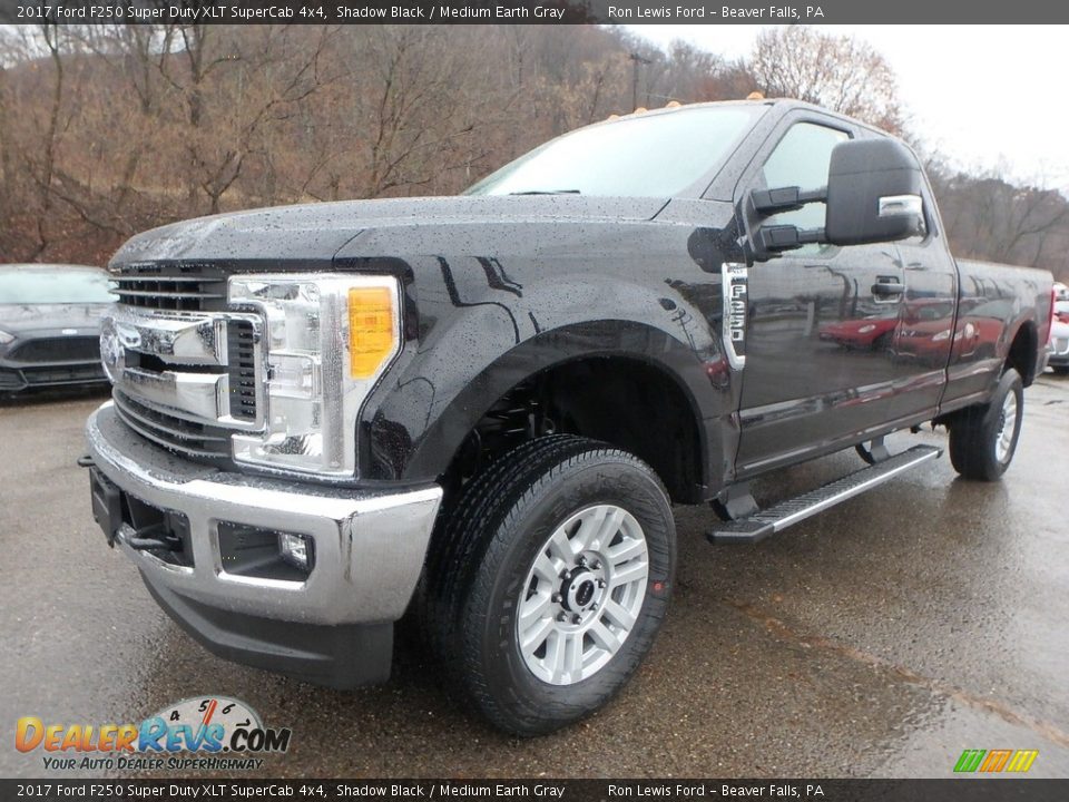 2017 Ford F250 Super Duty XLT SuperCab 4x4 Shadow Black / Medium Earth Gray Photo #6