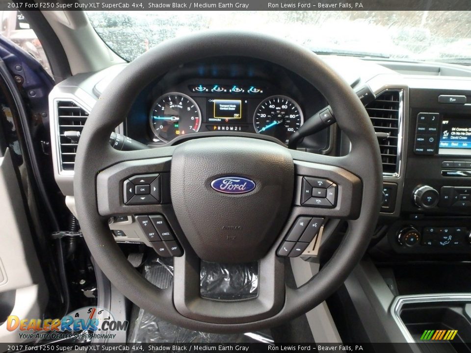 2017 Ford F250 Super Duty XLT SuperCab 4x4 Shadow Black / Medium Earth Gray Photo #17