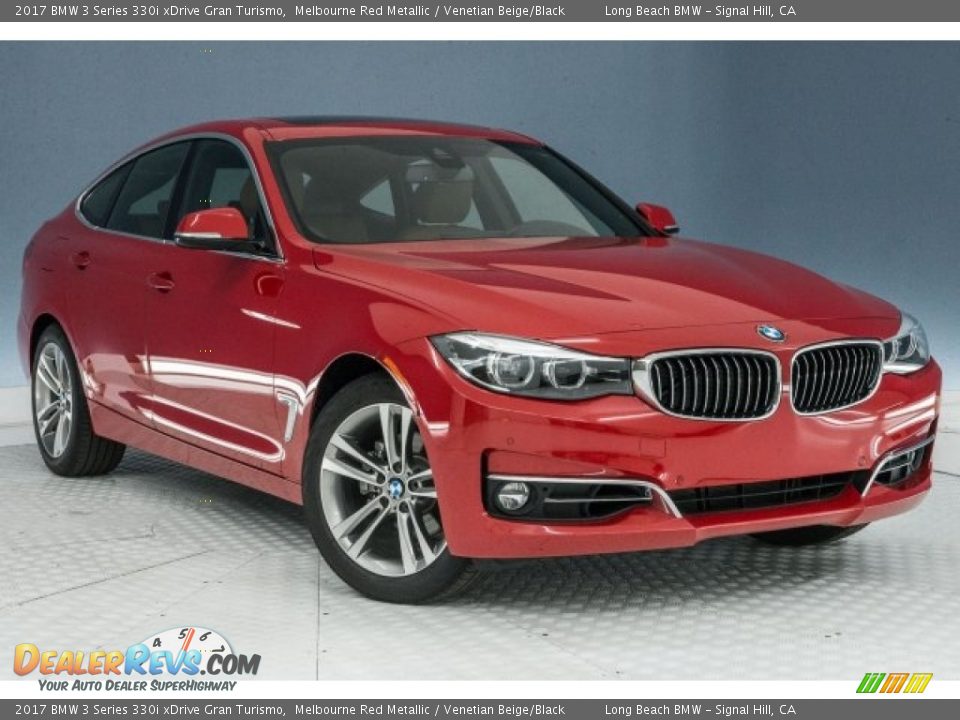 Front 3/4 View of 2017 BMW 3 Series 330i xDrive Gran Turismo Photo #12