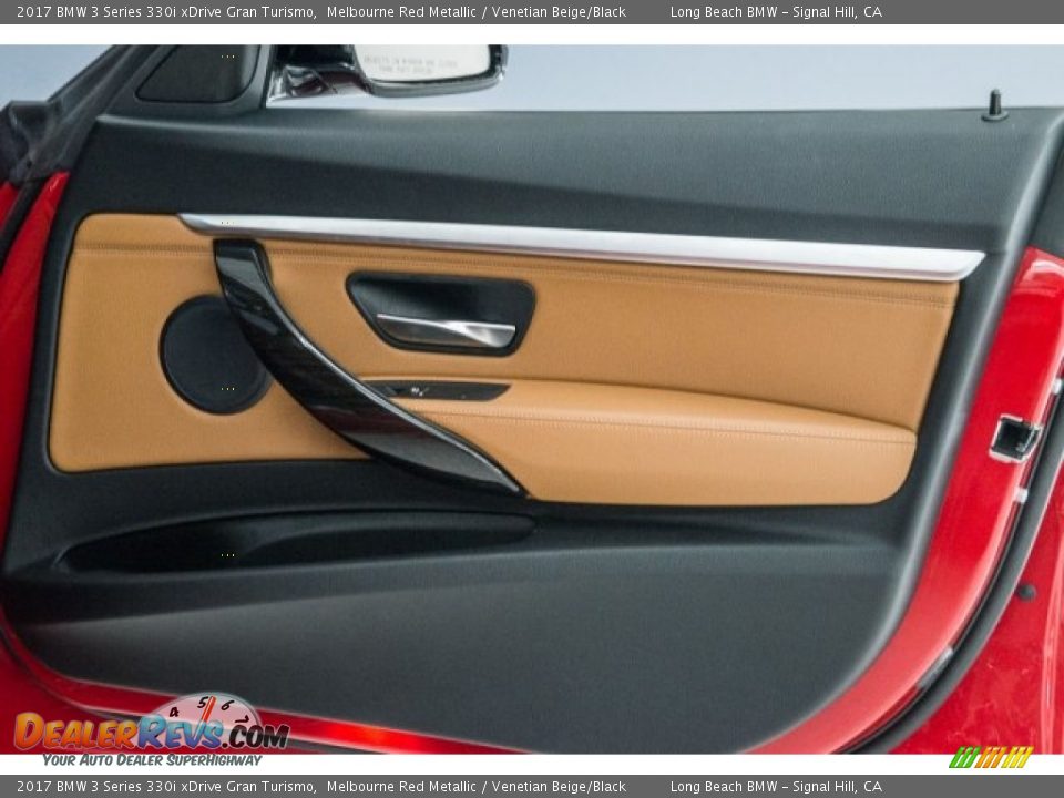 Door Panel of 2017 BMW 3 Series 330i xDrive Gran Turismo Photo #23