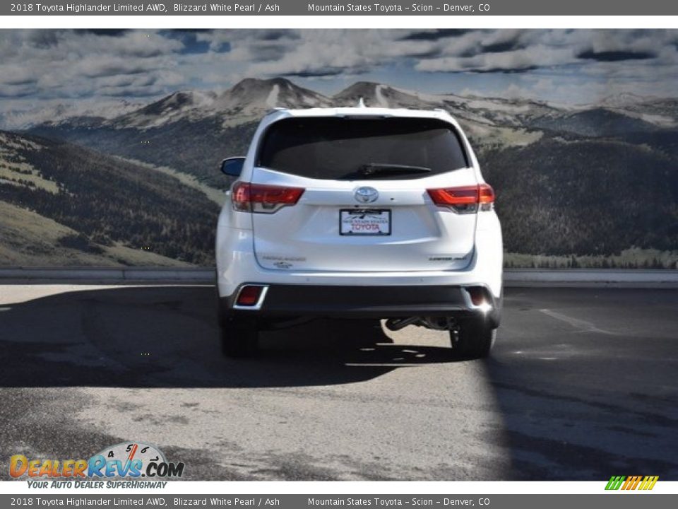 2018 Toyota Highlander Limited AWD Blizzard White Pearl / Ash Photo #4