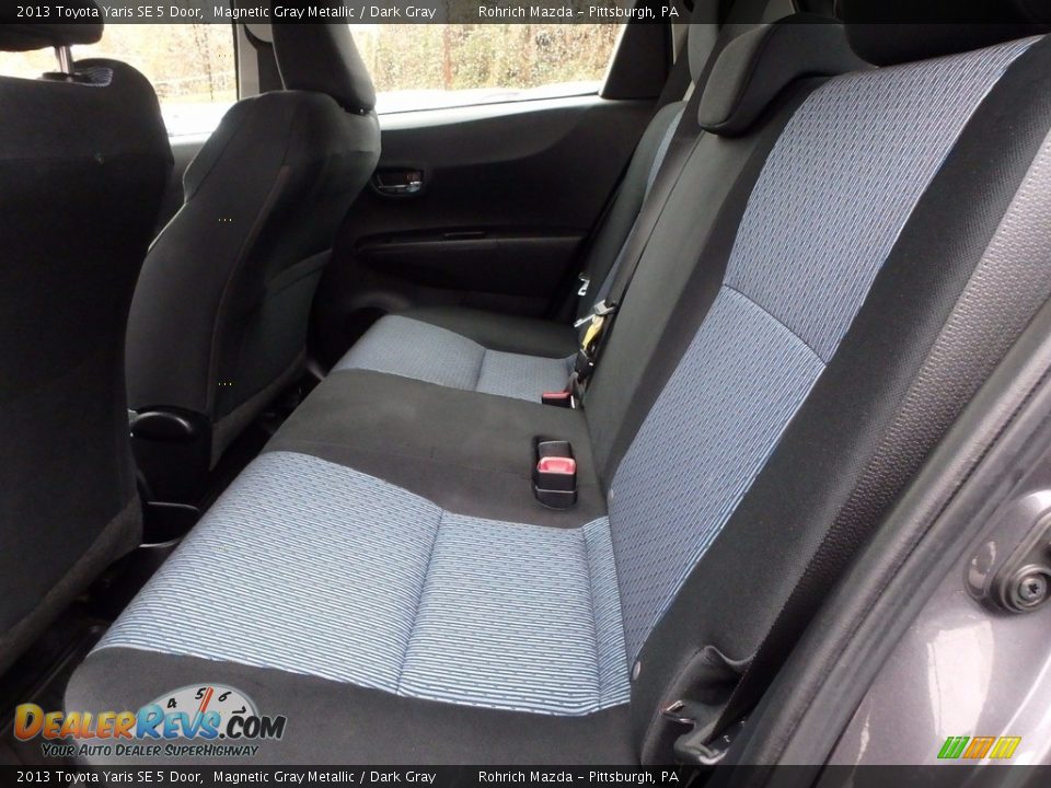 2013 Toyota Yaris SE 5 Door Magnetic Gray Metallic / Dark Gray Photo #7