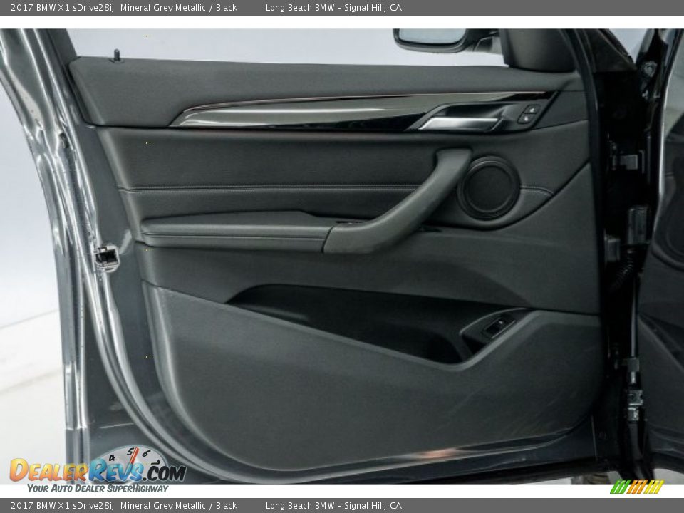 2017 BMW X1 sDrive28i Mineral Grey Metallic / Black Photo #18