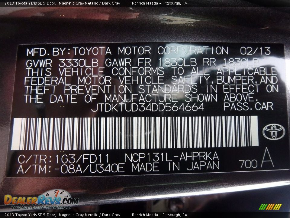 2013 Toyota Yaris SE 5 Door Magnetic Gray Metallic / Dark Gray Photo #27