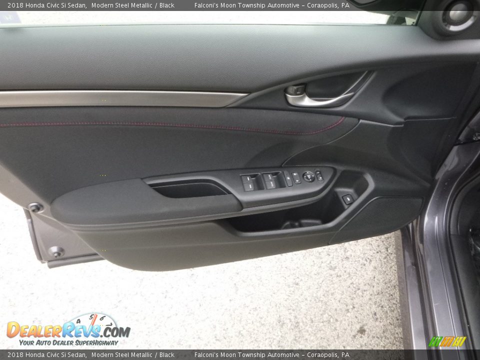 Door Panel of 2018 Honda Civic Si Sedan Photo #11
