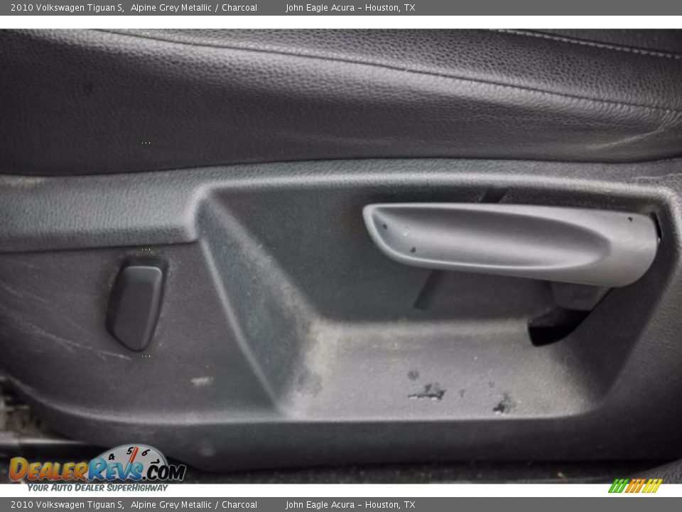 2010 Volkswagen Tiguan S Alpine Grey Metallic / Charcoal Photo #16