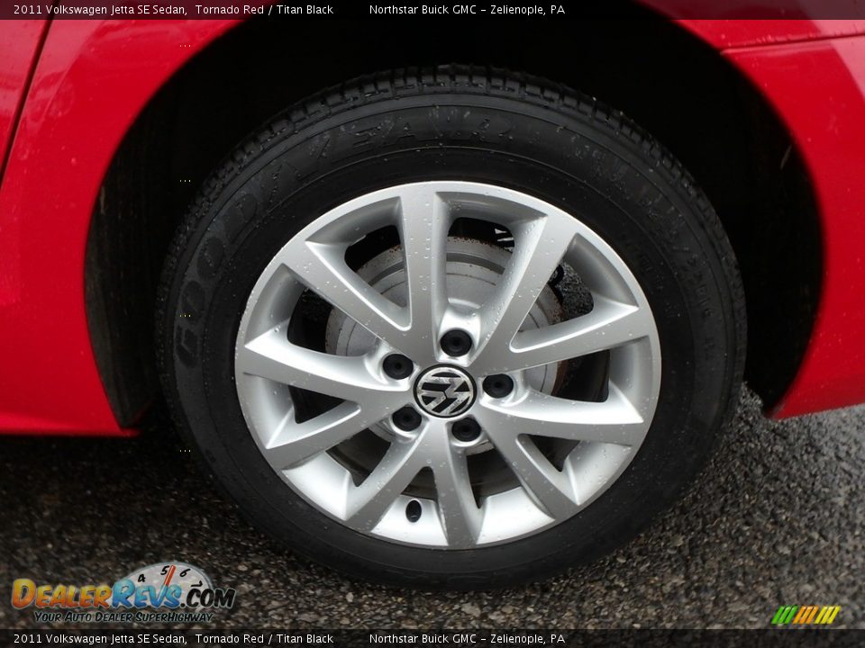 2011 Volkswagen Jetta SE Sedan Tornado Red / Titan Black Photo #14