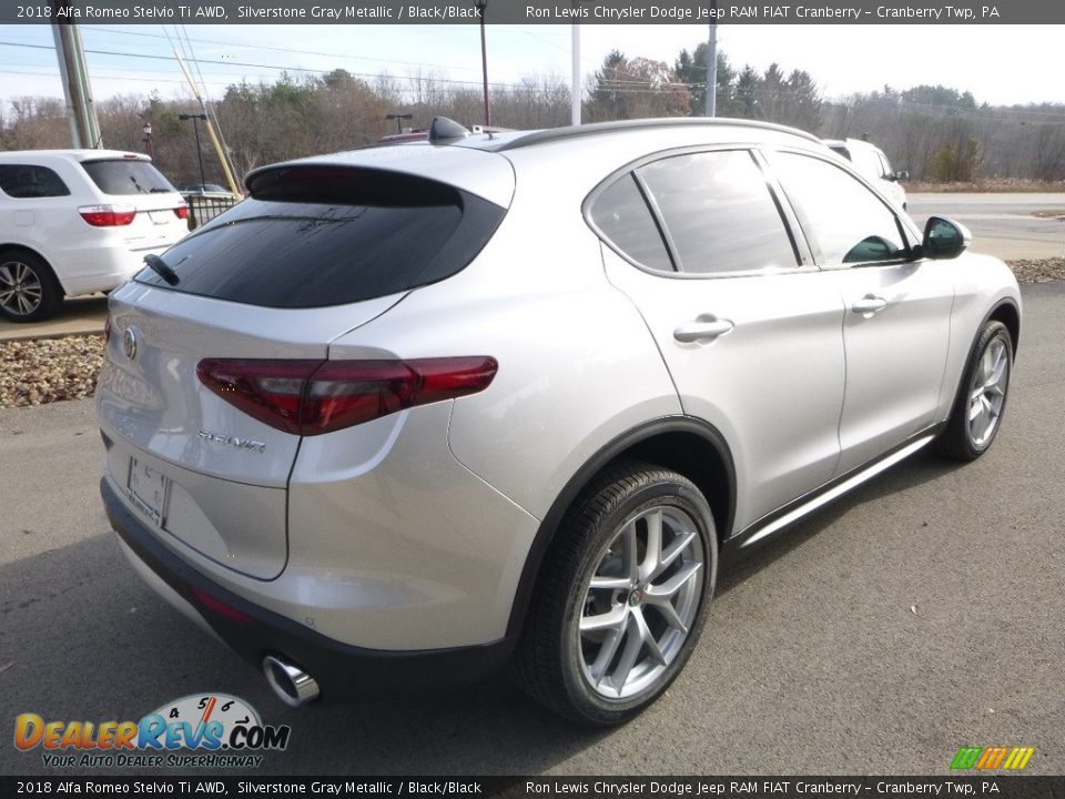 2018 Alfa Romeo Stelvio Ti AWD Silverstone Gray Metallic / Black/Black Photo #7