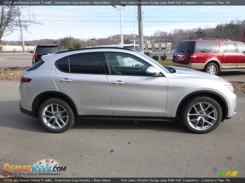 2018 Alfa Romeo Stelvio Ti AWD Silverstone Gray Metallic / Black/Black Photo #9