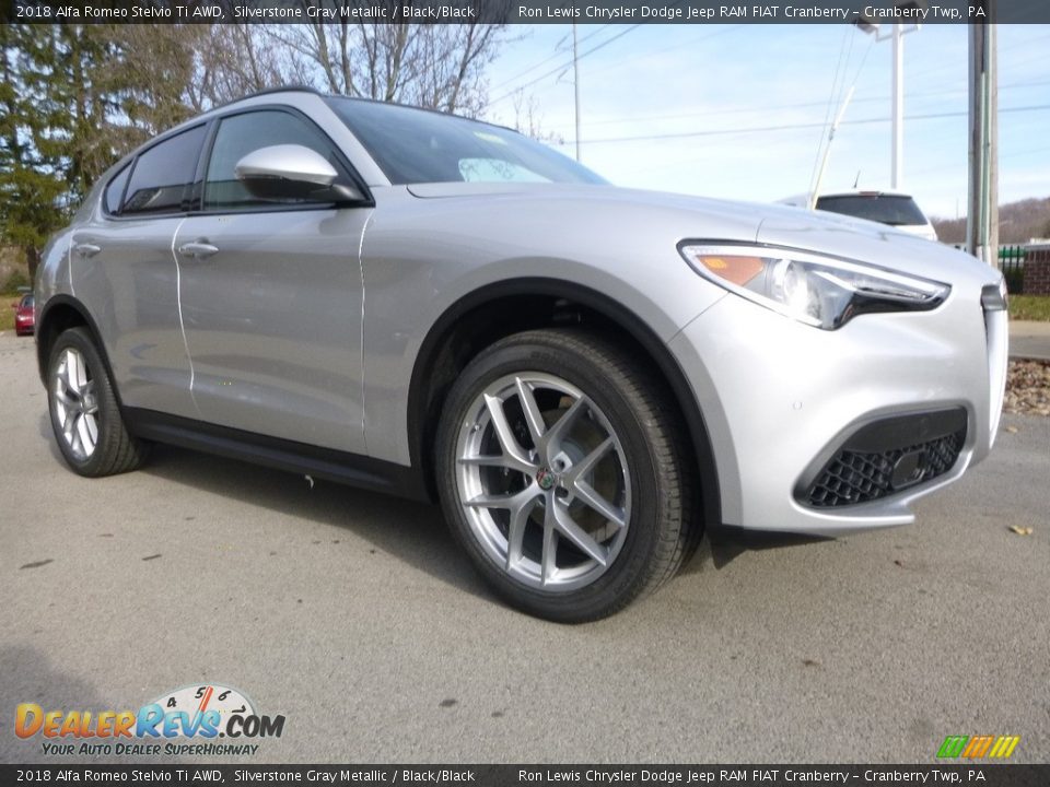 2018 Alfa Romeo Stelvio Ti AWD Silverstone Gray Metallic / Black/Black Photo #11