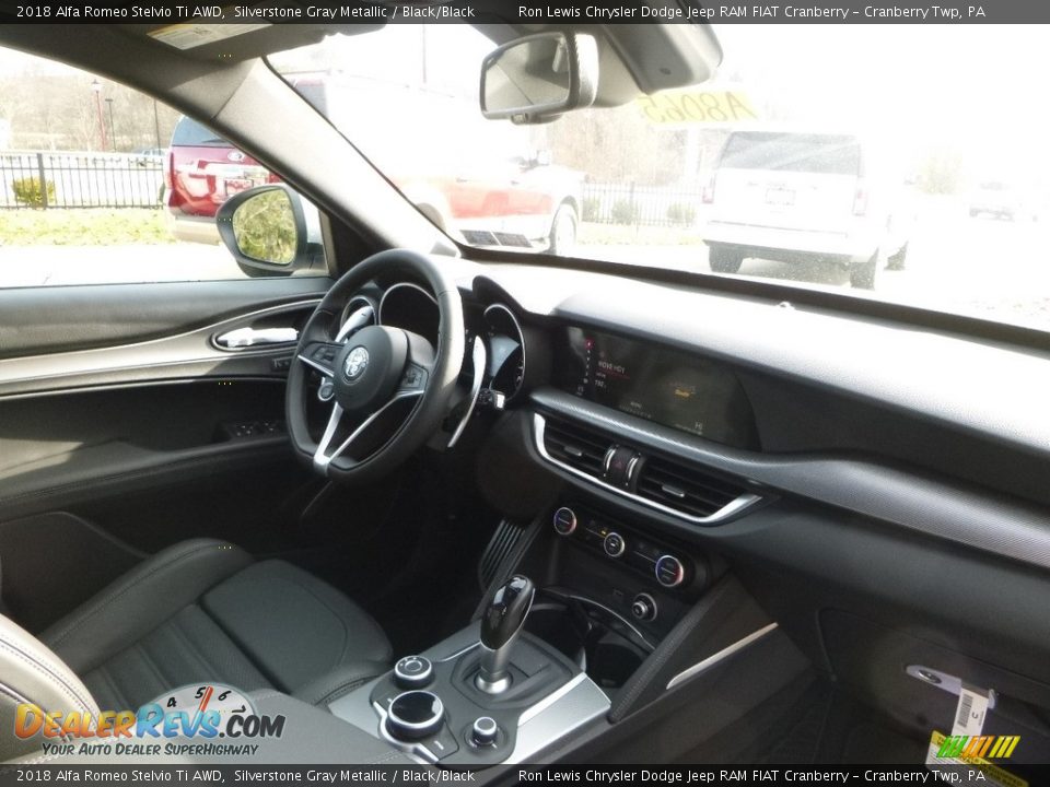 2018 Alfa Romeo Stelvio Ti AWD Silverstone Gray Metallic / Black/Black Photo #15