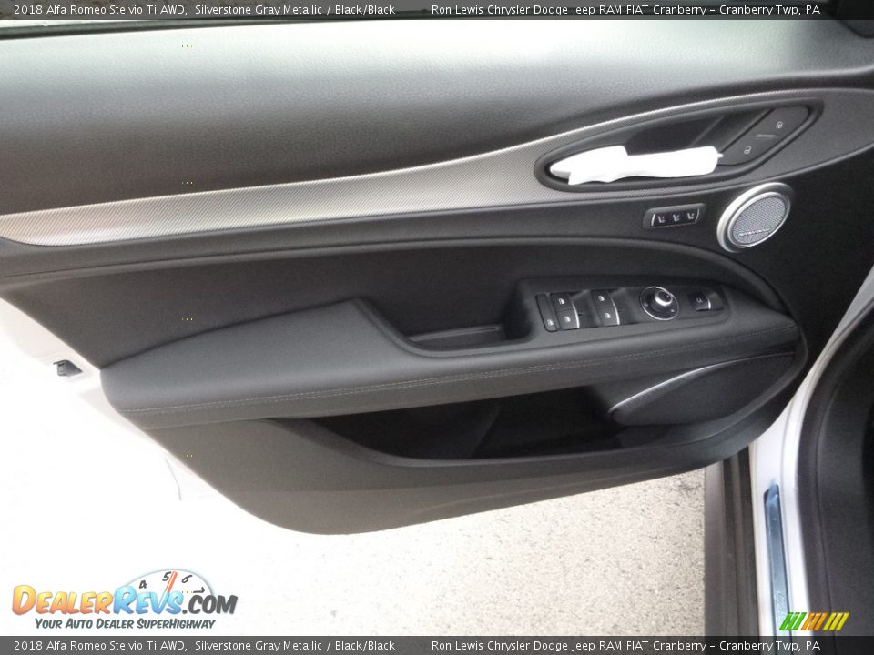 2018 Alfa Romeo Stelvio Ti AWD Silverstone Gray Metallic / Black/Black Photo #19