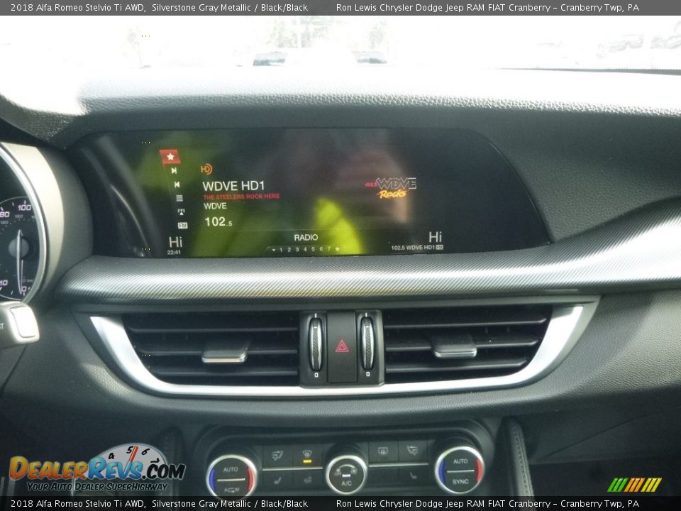 2018 Alfa Romeo Stelvio Ti AWD Silverstone Gray Metallic / Black/Black Photo #23