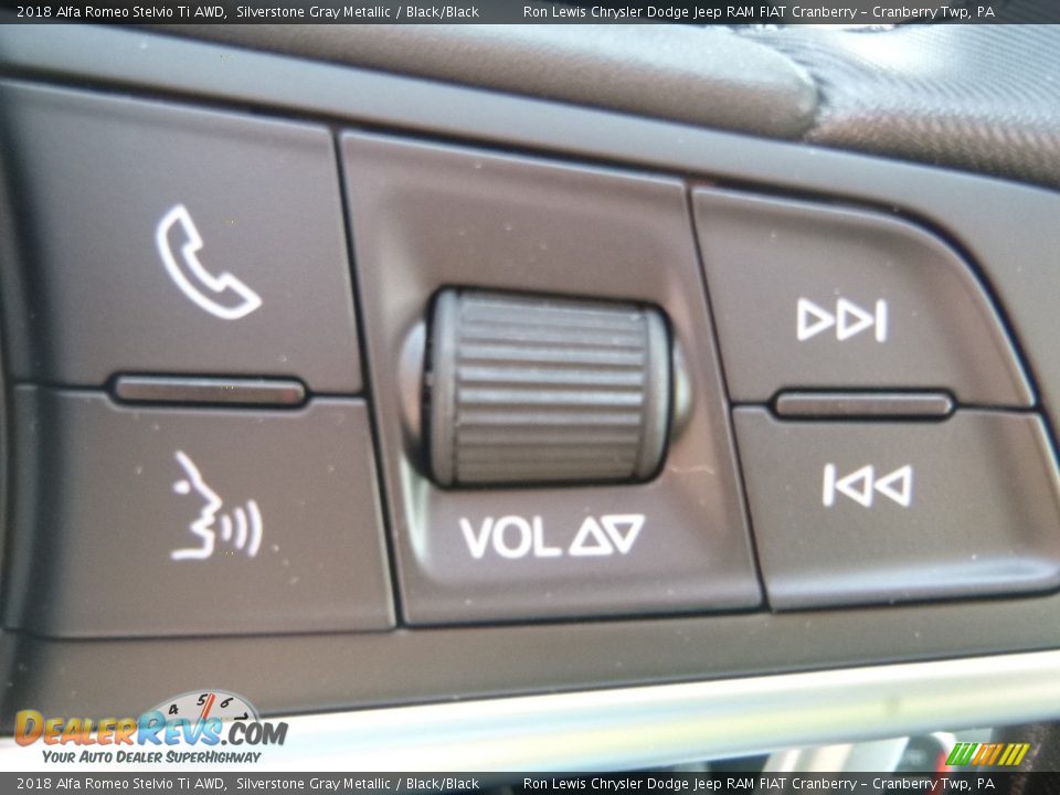 2018 Alfa Romeo Stelvio Ti AWD Silverstone Gray Metallic / Black/Black Photo #26