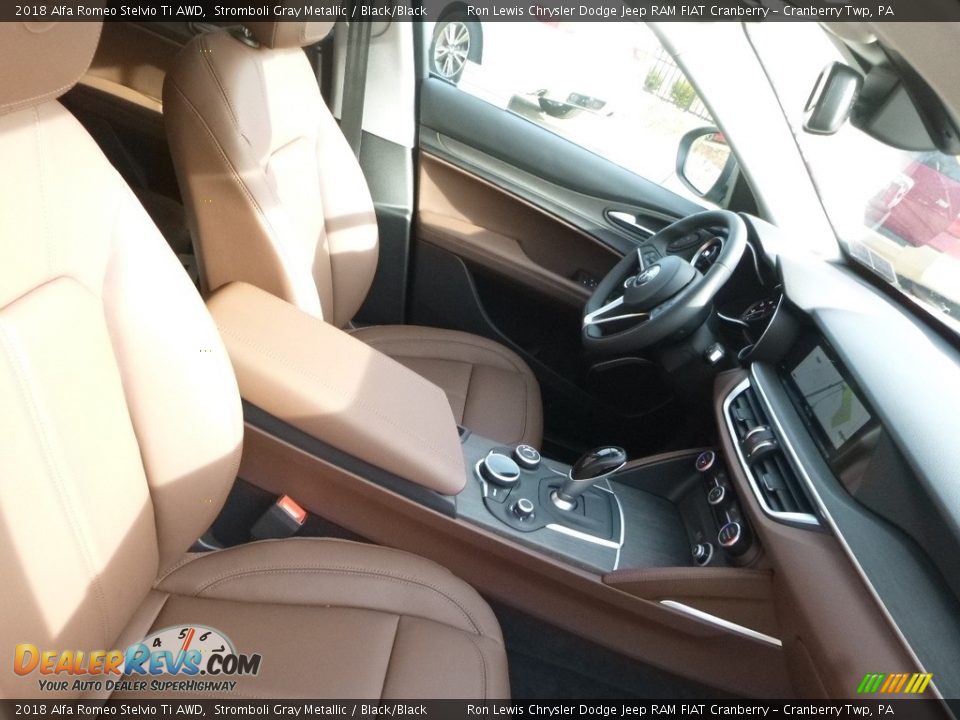 2018 Alfa Romeo Stelvio Ti AWD Stromboli Gray Metallic / Black/Black Photo #14