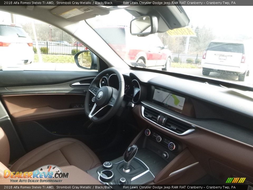 2018 Alfa Romeo Stelvio Ti AWD Stromboli Gray Metallic / Black/Black Photo #15