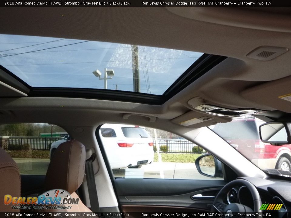2018 Alfa Romeo Stelvio Ti AWD Stromboli Gray Metallic / Black/Black Photo #16