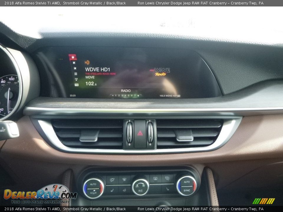 2018 Alfa Romeo Stelvio Ti AWD Stromboli Gray Metallic / Black/Black Photo #26