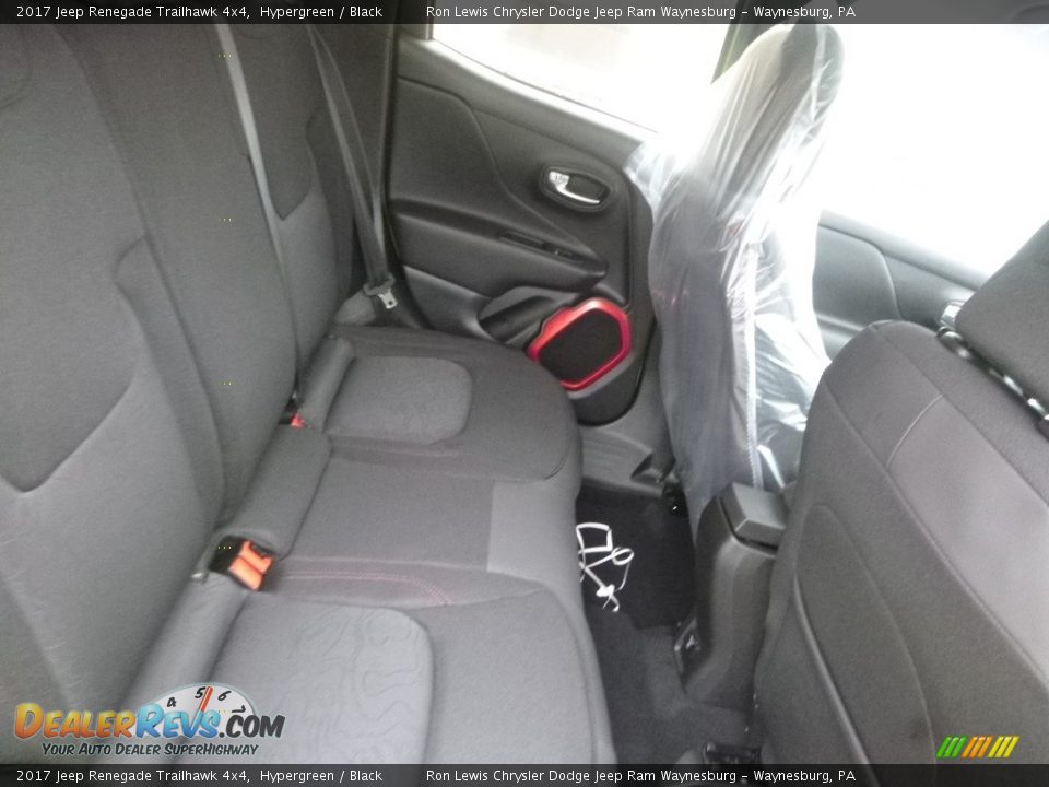 2017 Jeep Renegade Trailhawk 4x4 Hypergreen / Black Photo #12