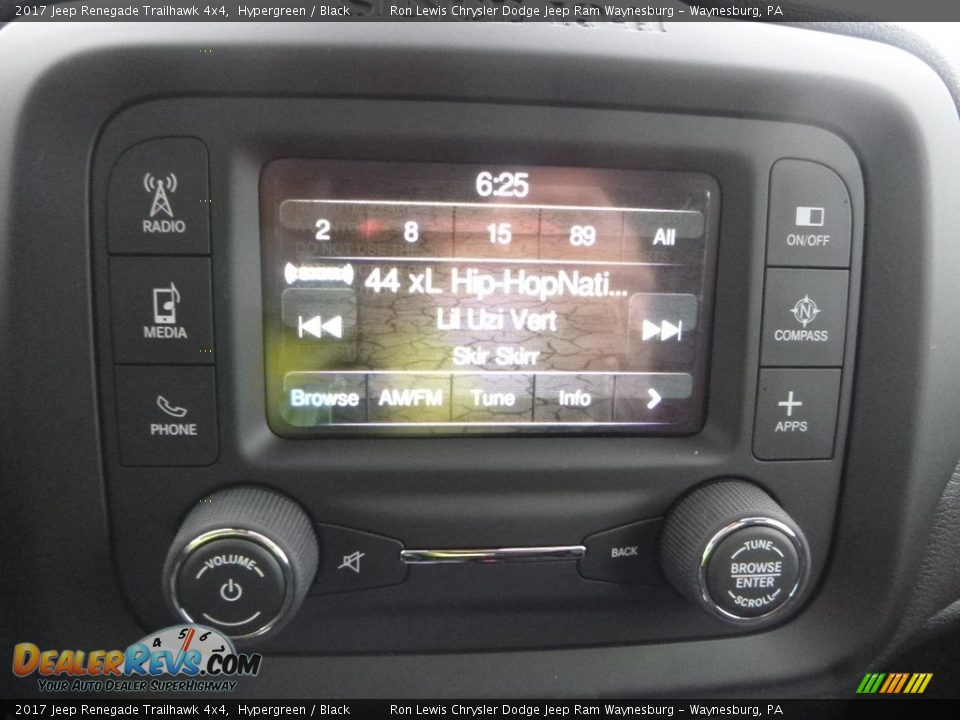 2017 Jeep Renegade Trailhawk 4x4 Hypergreen / Black Photo #16