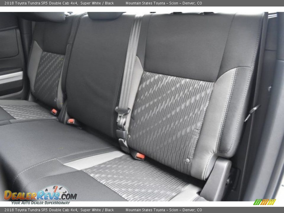 2018 Toyota Tundra SR5 Double Cab 4x4 Super White / Black Photo #7