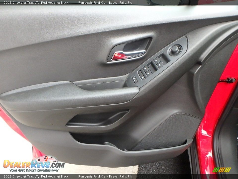 2018 Chevrolet Trax LT Red Hot / Jet Black Photo #14