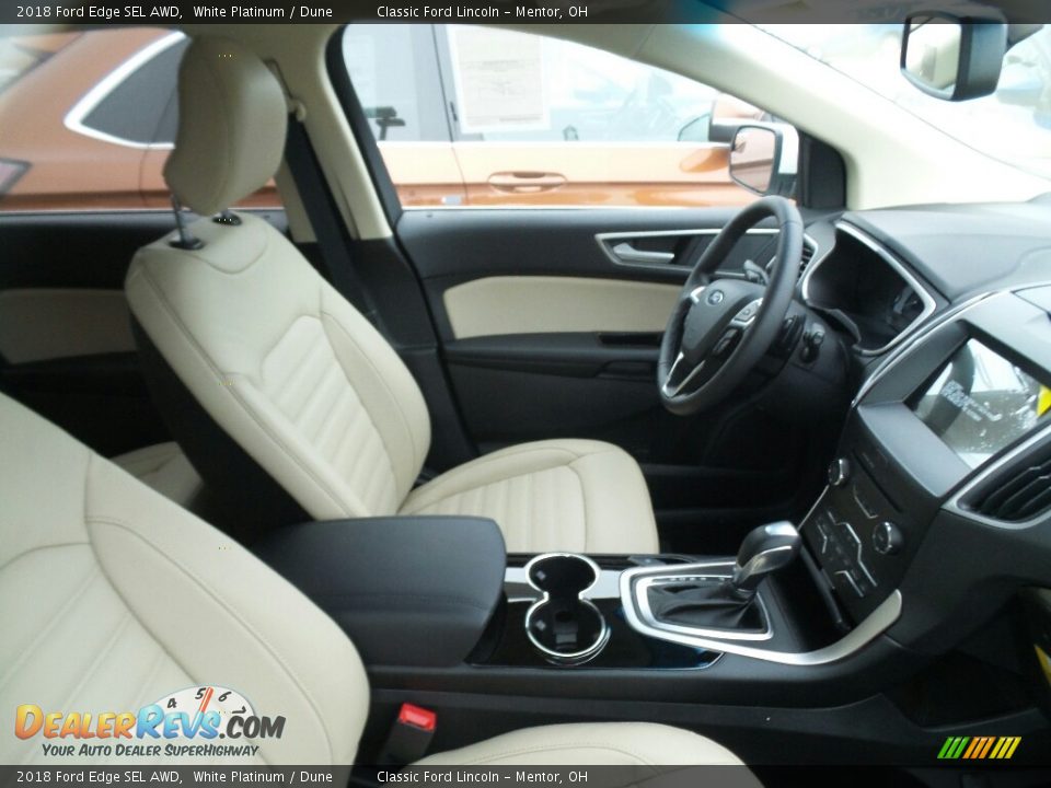Front Seat of 2018 Ford Edge SEL AWD Photo #4