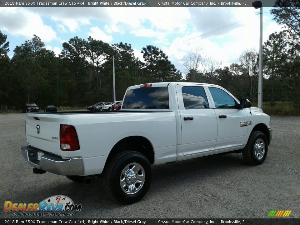 2018 Ram 3500 Tradesman Crew Cab 4x4 Bright White / Black/Diesel Gray Photo #5