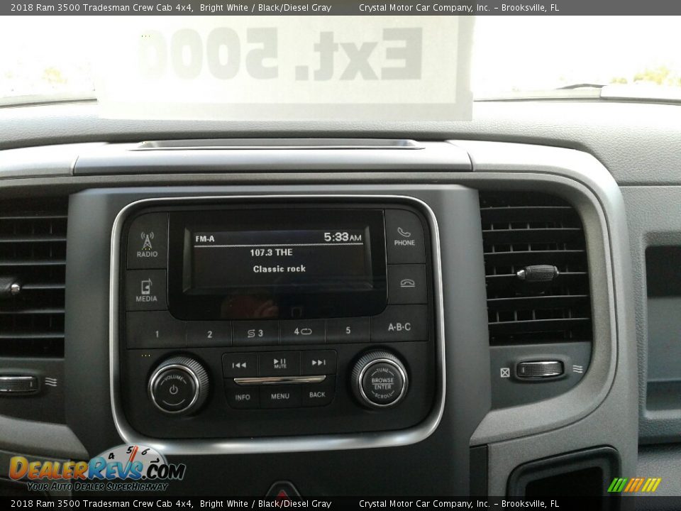 2018 Ram 3500 Tradesman Crew Cab 4x4 Bright White / Black/Diesel Gray Photo #15