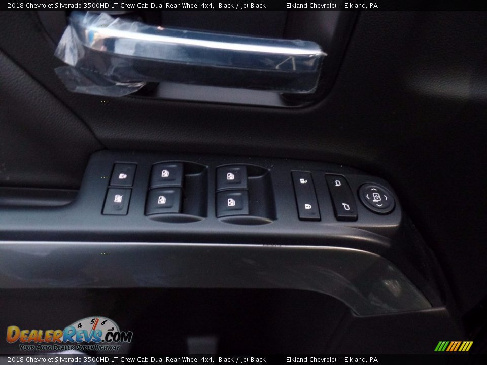2018 Chevrolet Silverado 3500HD LT Crew Cab Dual Rear Wheel 4x4 Black / Jet Black Photo #17
