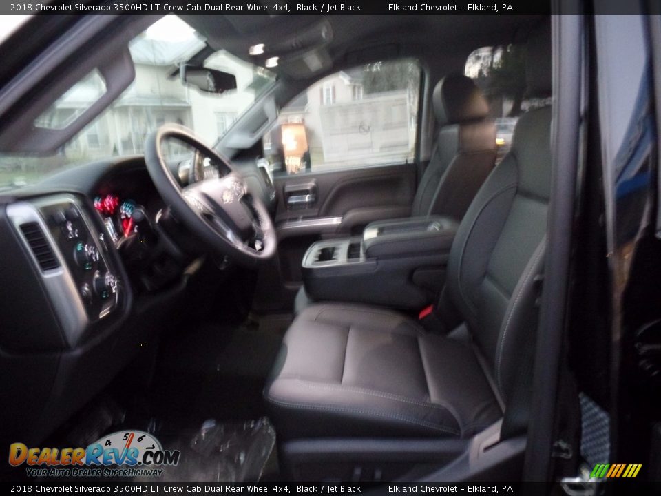 2018 Chevrolet Silverado 3500HD LT Crew Cab Dual Rear Wheel 4x4 Black / Jet Black Photo #18