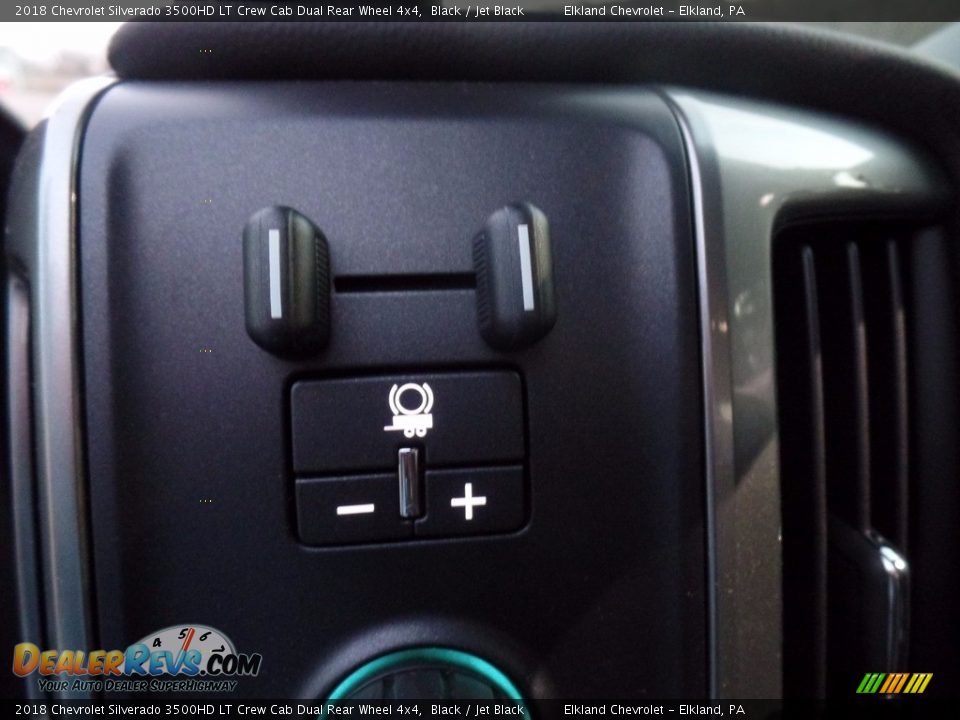 2018 Chevrolet Silverado 3500HD LT Crew Cab Dual Rear Wheel 4x4 Black / Jet Black Photo #27