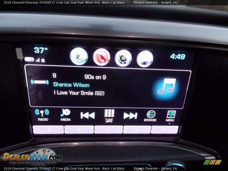 2018 Chevrolet Silverado 3500HD LT Crew Cab Dual Rear Wheel 4x4 Black / Jet Black Photo #32