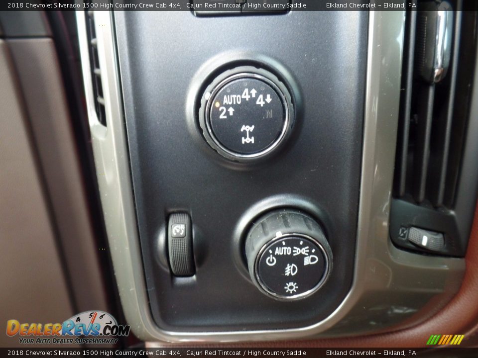 Controls of 2018 Chevrolet Silverado 1500 High Country Crew Cab 4x4 Photo #28