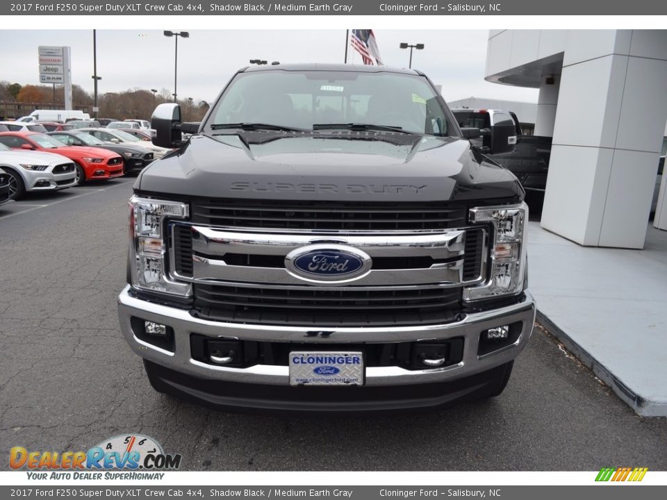2017 Ford F250 Super Duty XLT Crew Cab 4x4 Shadow Black / Medium Earth Gray Photo #4