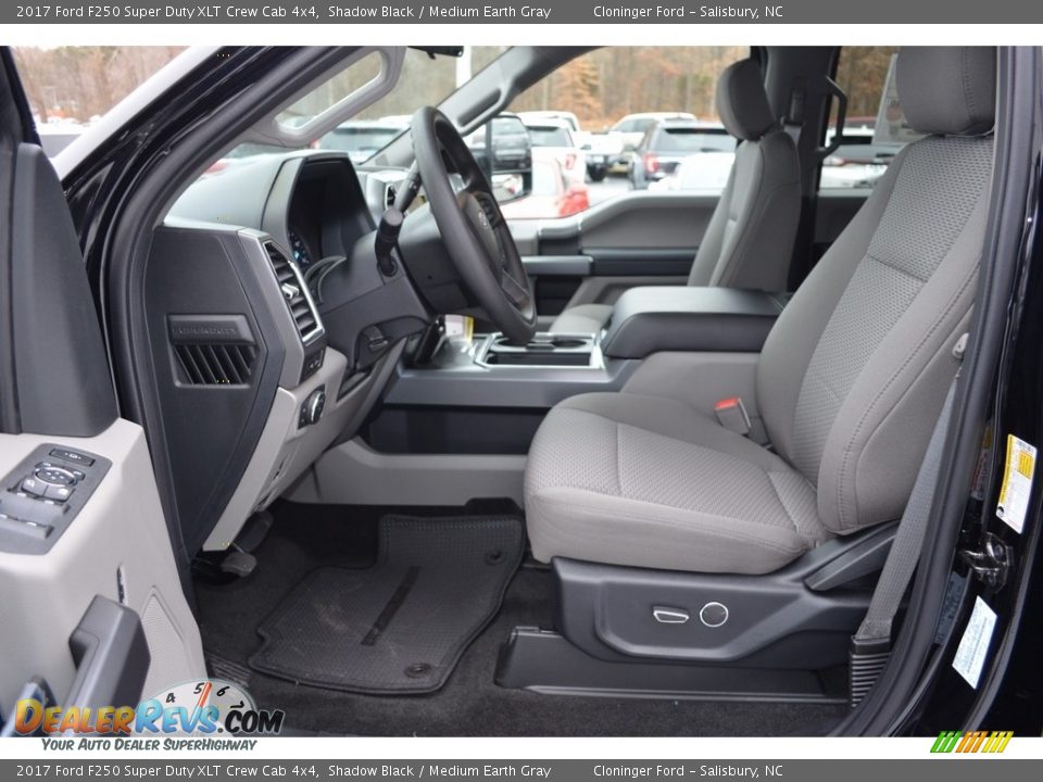 2017 Ford F250 Super Duty XLT Crew Cab 4x4 Shadow Black / Medium Earth Gray Photo #8