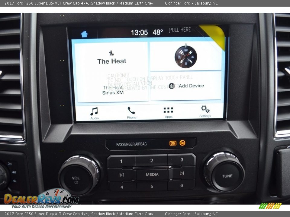 2017 Ford F250 Super Duty XLT Crew Cab 4x4 Shadow Black / Medium Earth Gray Photo #11