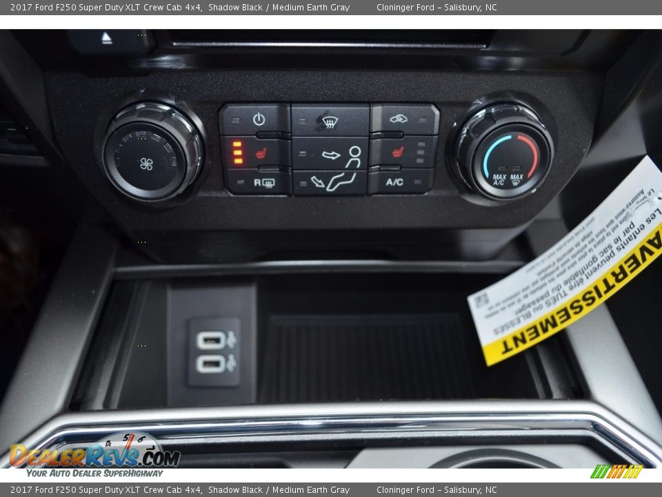2017 Ford F250 Super Duty XLT Crew Cab 4x4 Shadow Black / Medium Earth Gray Photo #15