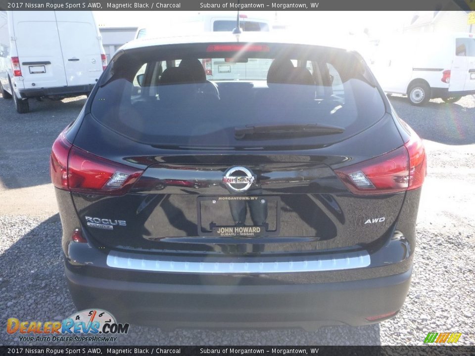 2017 Nissan Rogue Sport S AWD Magnetic Black / Charcoal Photo #5