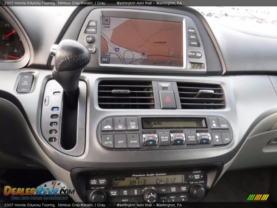 2007 Honda Odyssey Touring Nimbus Gray Metallic / Gray Photo #18