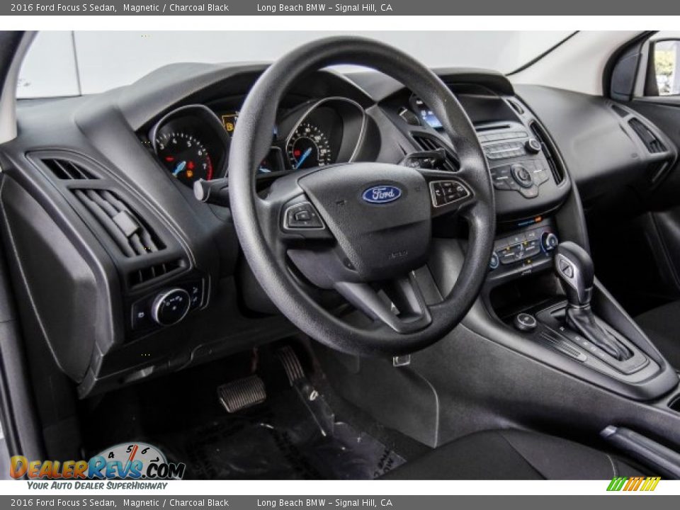 2016 Ford Focus S Sedan Magnetic / Charcoal Black Photo #22