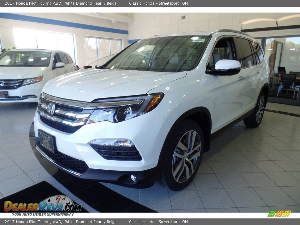 2017 Honda Pilot Touring AWD White Diamond Pearl / Beige Photo #1